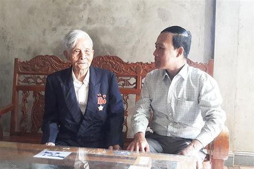 Những đảng viên tiêu biểu