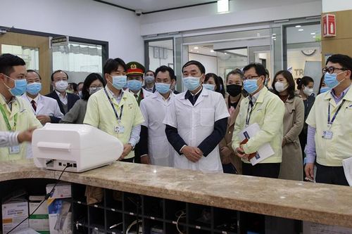 Lãnh đạo tỉnh kiểm tra công tác phòng, chống dịch viêm đường hô hấp cấp