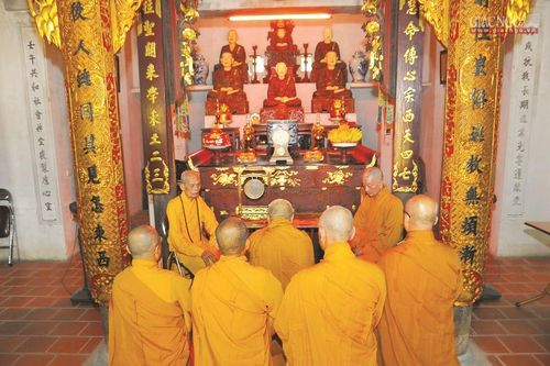 Tháp báu cho ta và người