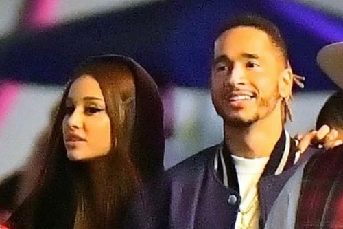 Ariana Grande bị bắt gặp hẹn hò với người mới
