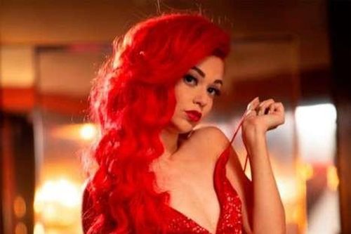 Nữ vũ công chết trong tình trạng lõa thể ở nhà đại gia