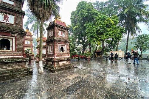 Hà Nội: Bắt đầu tạm dừng hoạt động ở các di tích lịch sử- văn hóa, danh lam thắng cảnh
