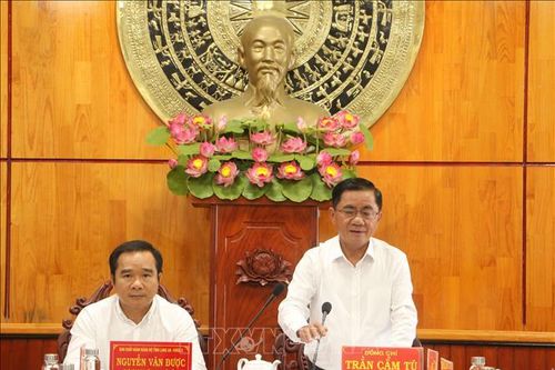 Đoàn công tác Ủy ban Kiểm tra Trung ương làm việc tại Long An