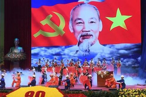 GIỮ VỮNG NIỀM TIN SON SẮT