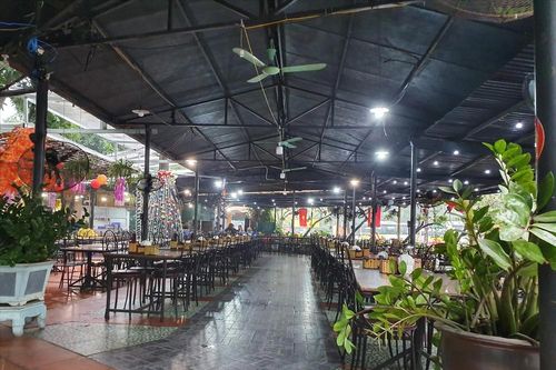 Nhà hàng, quán ăn chuyển hướng vì tác động kép