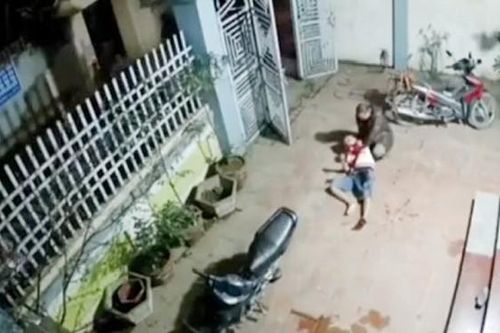 Nghi cha quan hệ 'không trong sáng', con ra tay giết người