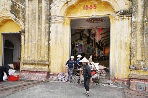 Chính thức hạ giải thánh đường Bùi Chu 135 tuổi sau nhiều lần trì hoãn