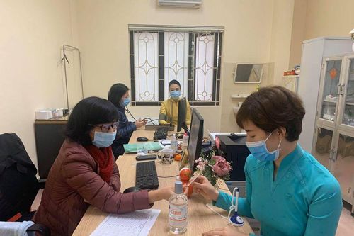Tổ bay trước khi đi, sau khi về đều được giám sát sức khỏe