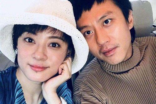 Vợ chồng Tôn Lệ bị chỉ trích keo kiệt khi quyên góp cho Vũ Hán