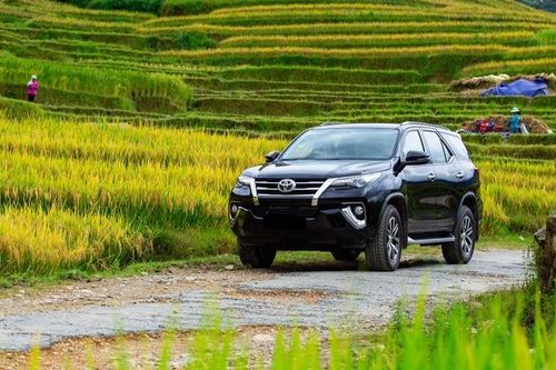Mua xe Toyota được ưu đãi phí trước bạ đầu Xuân
