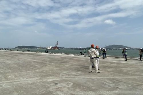 Quảng Ngãi: Sẽ cách ly, theo dõi 130 lao động Việt từ Trung Quốc trở về