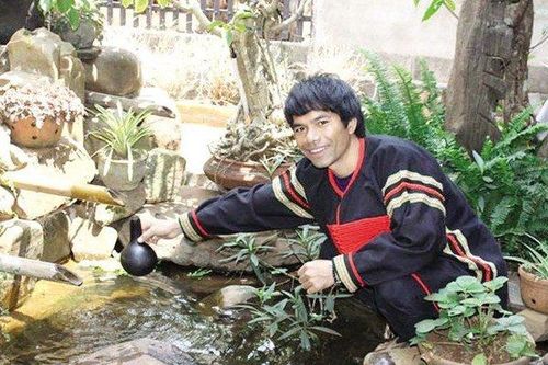 Cùng trong top 6 Vietnam Idol 2012 nhưng người thì nổi tiếng, người về quê chăn lợn
