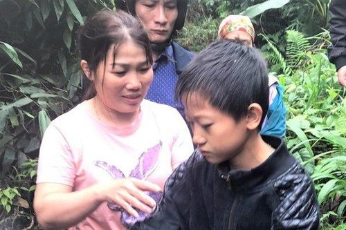 Tìm thấy hai cháu bé bị lạc trong rừng ở Hà Tĩnh