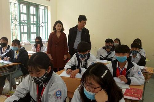Họp Ban Chỉ đạo phòng chống dịch bệnh viêm đường hô hấp cấp do vi rút corona