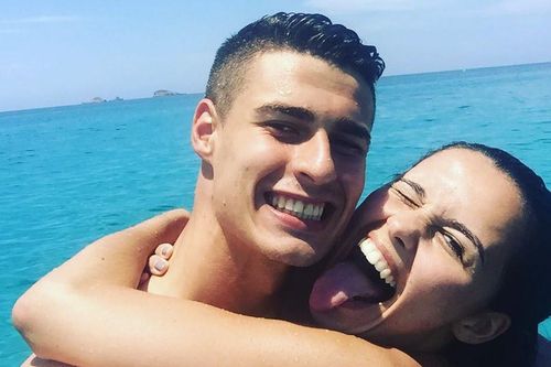 Thủ môn Chelsea sa sút phong độ vì chia tay bạn gái