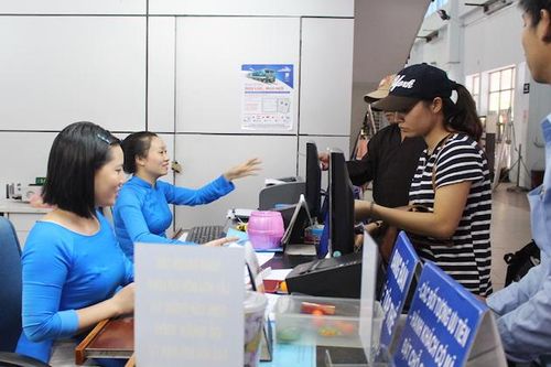 Miễn, giảm phí đổi, trả vé tàu cho học sinh, sinh viên