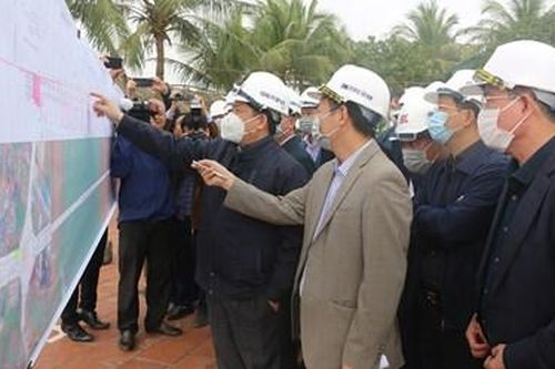 Bộ Giao thông vận tải kiểm tra tiến độ cầu Cửa Hội