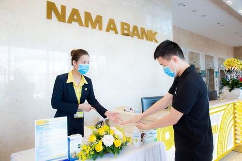 Ngân hàng hỗ trợ khách hàng bị ảnh hưởng dịch