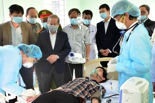 Diễn tập cứu chữa bệnh nhân nghi nhiễm nCoV tại nhà