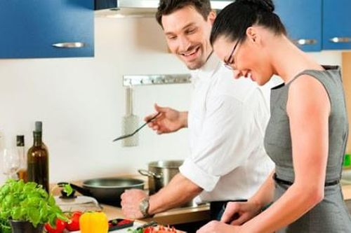Choáng vì sếp bà 'định tội' cho chồng thế này rồi toan tính đi ngoại tình