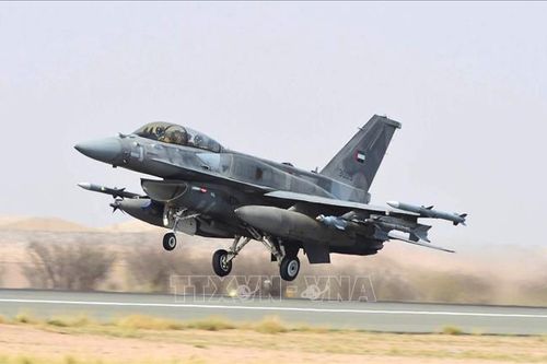 Phiến quân Houthi bắn rơi máy bay không người lái của liên quân Arab
