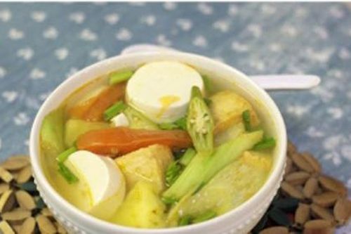 Hướng dẫn cách nấu canh chua chay ngon và lạ miệng