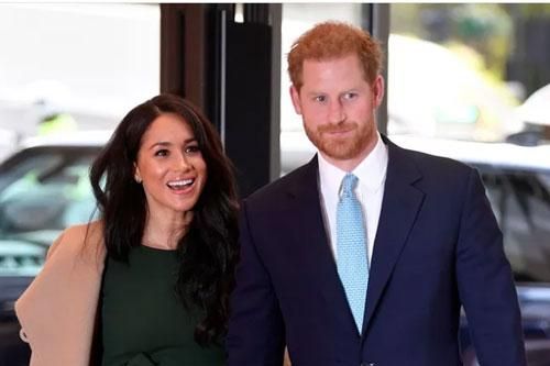 Vợ chồng Hoàng tử Harry tận hưởng cuộc sống bình yên tại Canada