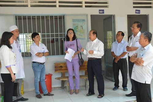 Phó Chủ tịch UBND tỉnh Đoàn Tấn Bửu kiểm tra công tác phòng, chống dịch corona ở khu vực biên giới