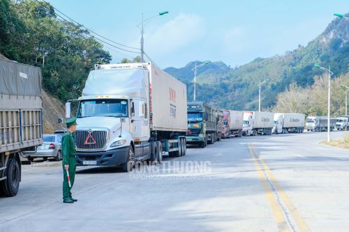 Kiểm soát chặt việc xuất nhập khẩu qua biên giới Việt Nam - Trung Quốc