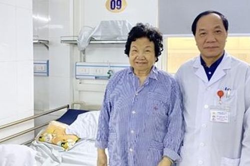 BV 19-8 cứu sống bệnh nhân nhồi máu cơ tim biến chứng sốc, rối loạn nhịp