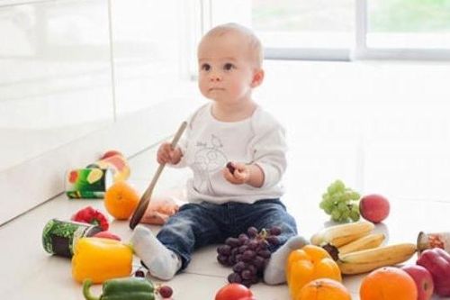 Bổ sung vitamin giúp trẻ khỏe mạnh, tăng sức đề kháng