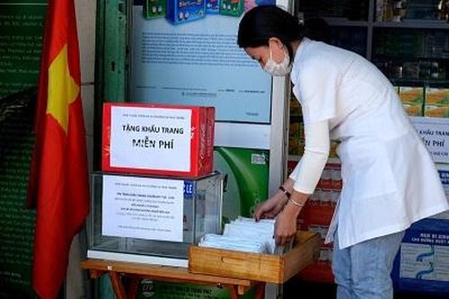 Mỗi dược sĩ, nhà thuốc hãy là điểm tư vấn phòng chống dịch
