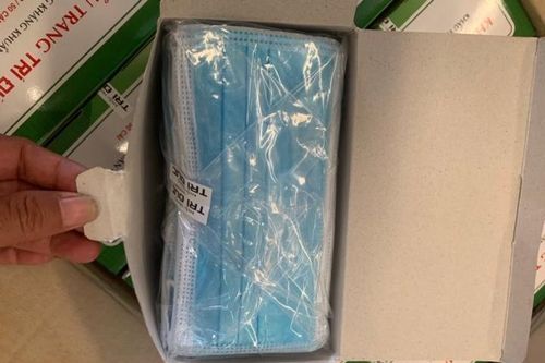 Tạm giữ 150.000 khẩu trang y tế chuẩn bị xuất đi nước ngoài