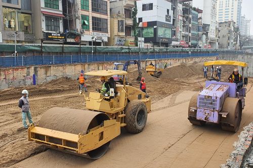 Đường sắt đô thị Nhổn - Ga Hà Nội thi công 3 ca sau Tết