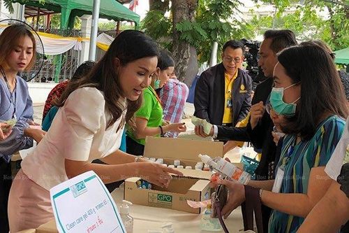 Thái Lan trợ giá bán khẩu trang và nước rửa tay phòng dịch