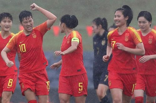 Thua đậm Trung Quốc, tuyển nữ Thái Lan tan giấc mơ Olympic