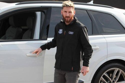 Chiêm ngưỡng dàn siêu xe của danh thủ Lionel Messi