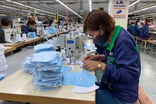 Thái Nguyên: Cấp phát 1,5 triệu khẩu trang miễn phí cho người dân