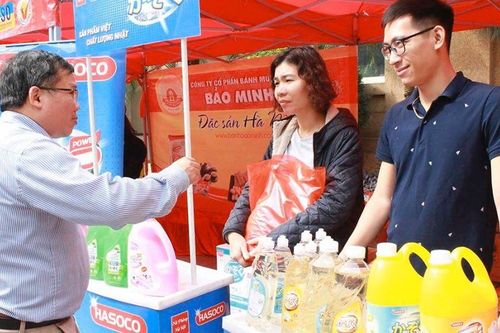 Công đoàn Hóa chất kêu gọi doanh nghiệp mua nước rửa tay sát khuẩn do ngành sản xuất cho người lao động