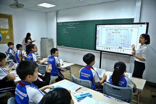 Chú trọng xây dựng trường học thông minh