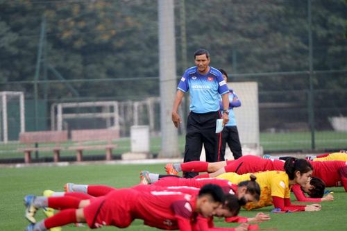 'Tuyển nữ Việt Nam sẽ gặp khó khăn trước Hàn Quốc'