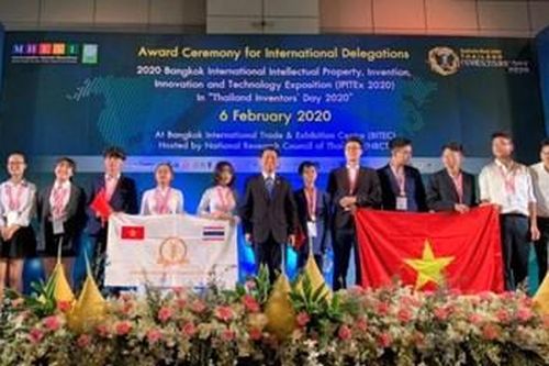Học sinh Việt Nam giành giải nhất tại cuộc thi phát minh, sáng chế quốc tế 2020