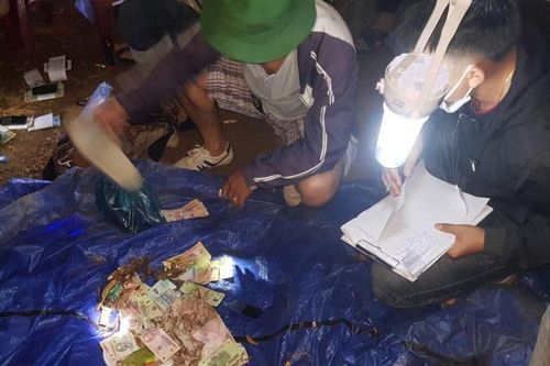 Quyết liệt đấu tranh với tệ nạn cờ bạc