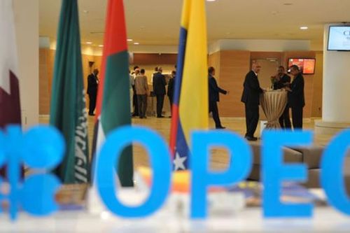Nhu cầu dầu mỏ Trung Quốc giảm do dịch Corona, OPEC báo động