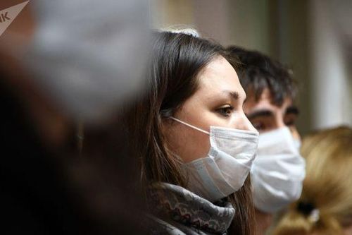 Nga tạo ra khẩu trang tự làm sạch và diệt virus