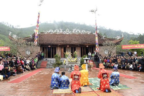 'Cả thảy được Rằm tháng Giêng'
