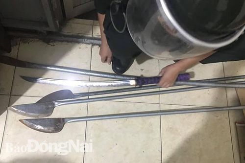 Kịp thời ngăn chặn một nhóm đối tượng chuẩn bị hỗn chiến