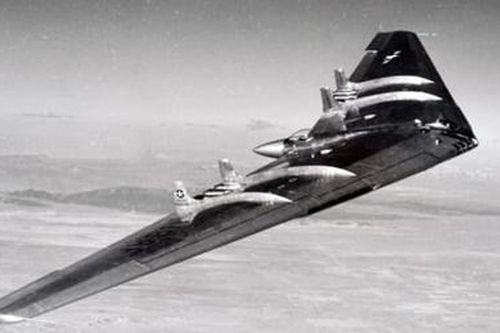 B-2 Spirit: 'Cánh bay' trị giá 2 tỷ USD