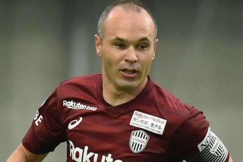 Barca muốn chiêu mộ Iniesta