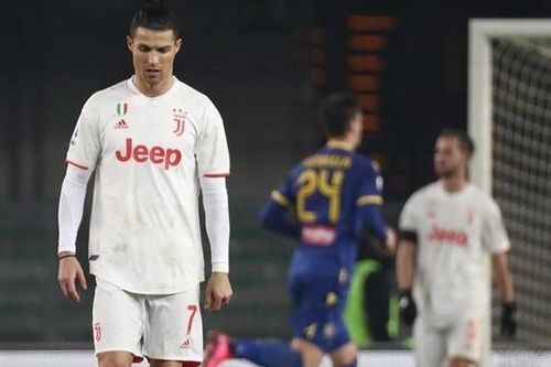 Verona 2-1 Juventus: Ronaldo ghi bàn, Juve vẫn thua sốc